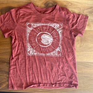 woman’s medium zoe + liv astrology shirt